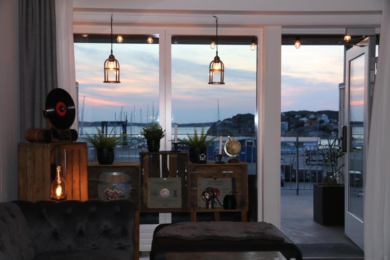 Laegenhetshotell Varvet Ellos Exterior photo